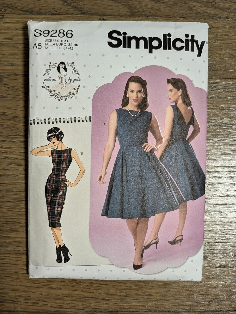 Simplicity S9286 Gertie fold-back dress sewing pattern